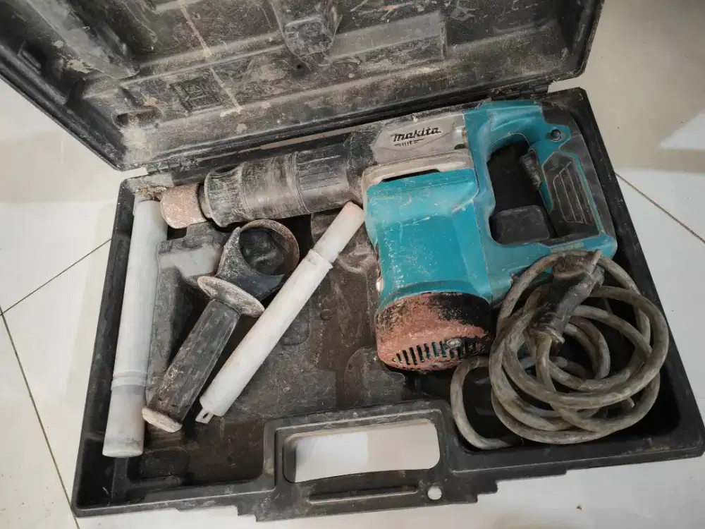 Jackhammer makita M8600