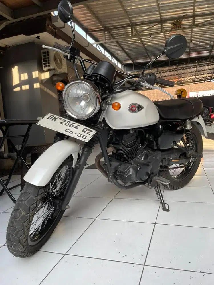 W175 2019 // bintang  dewat