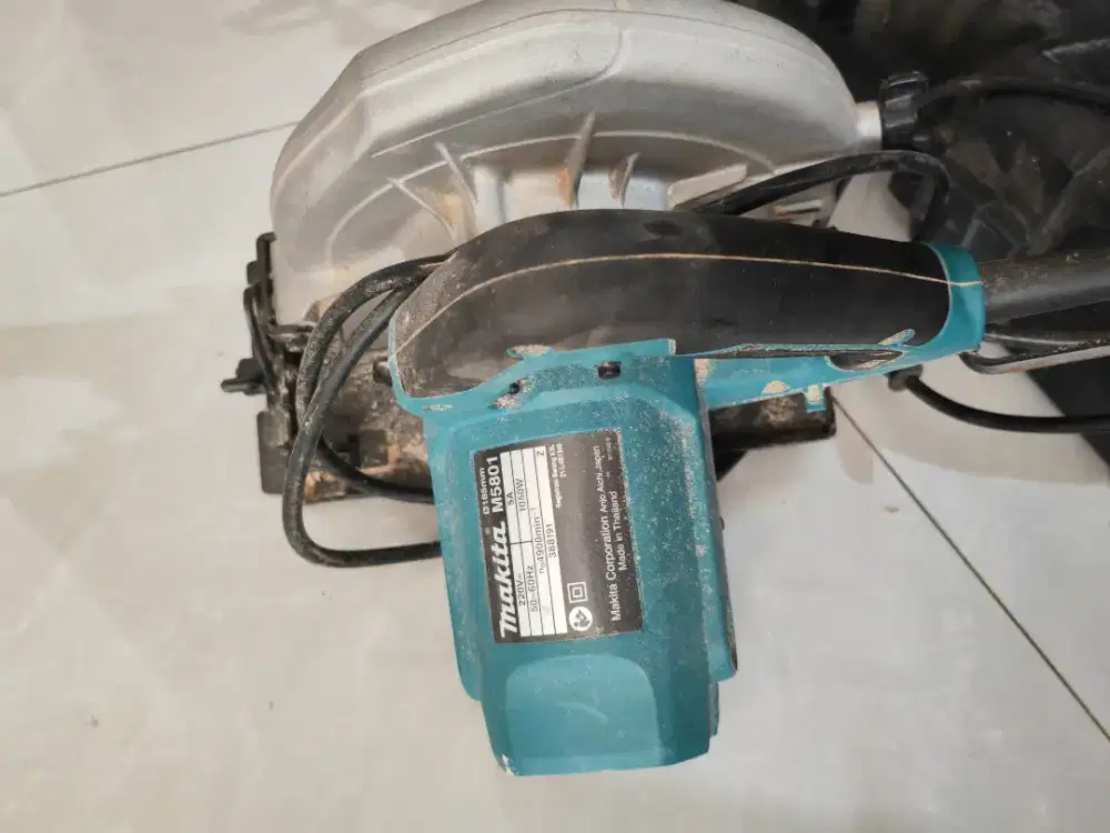 Sirkel makita M5801