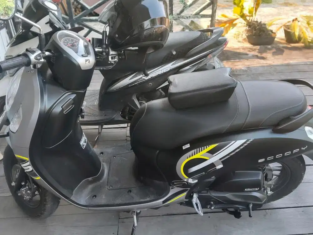 Dijual motor scoopy 21jt/nego