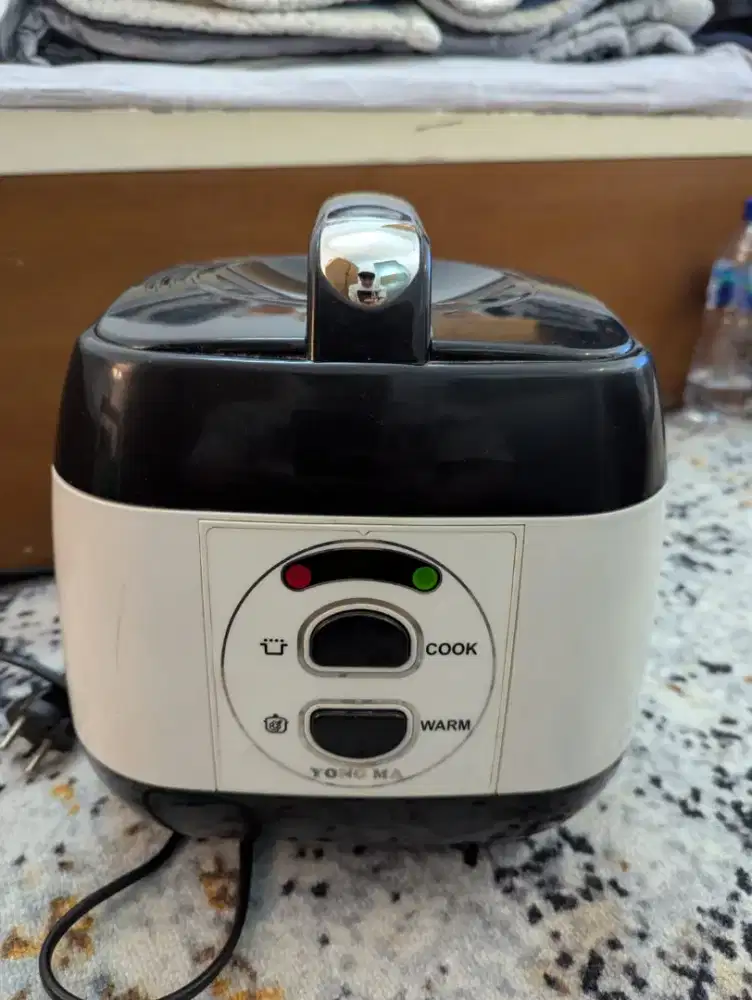 Rice Cooker/Magiccom Yong Ma