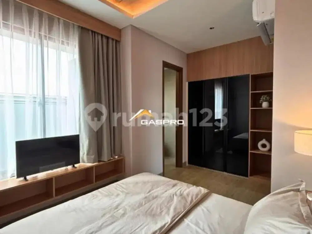 Rumah modern di dekat sekolah, mall dan kawasan bisnis