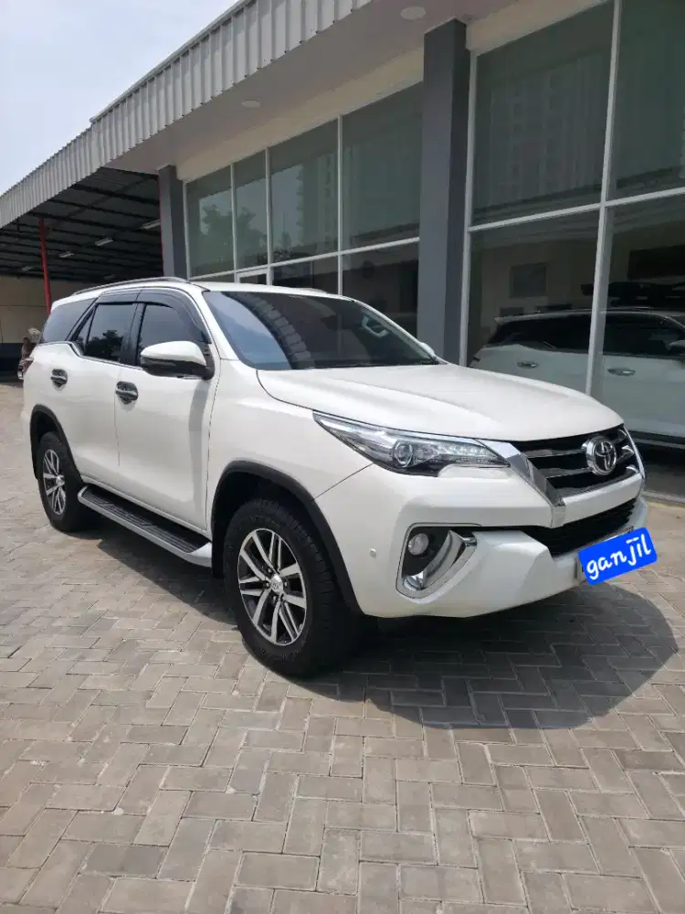 Dijual Toyota Fortuner VRZ 2.4 AT (4x2) diesel 2019