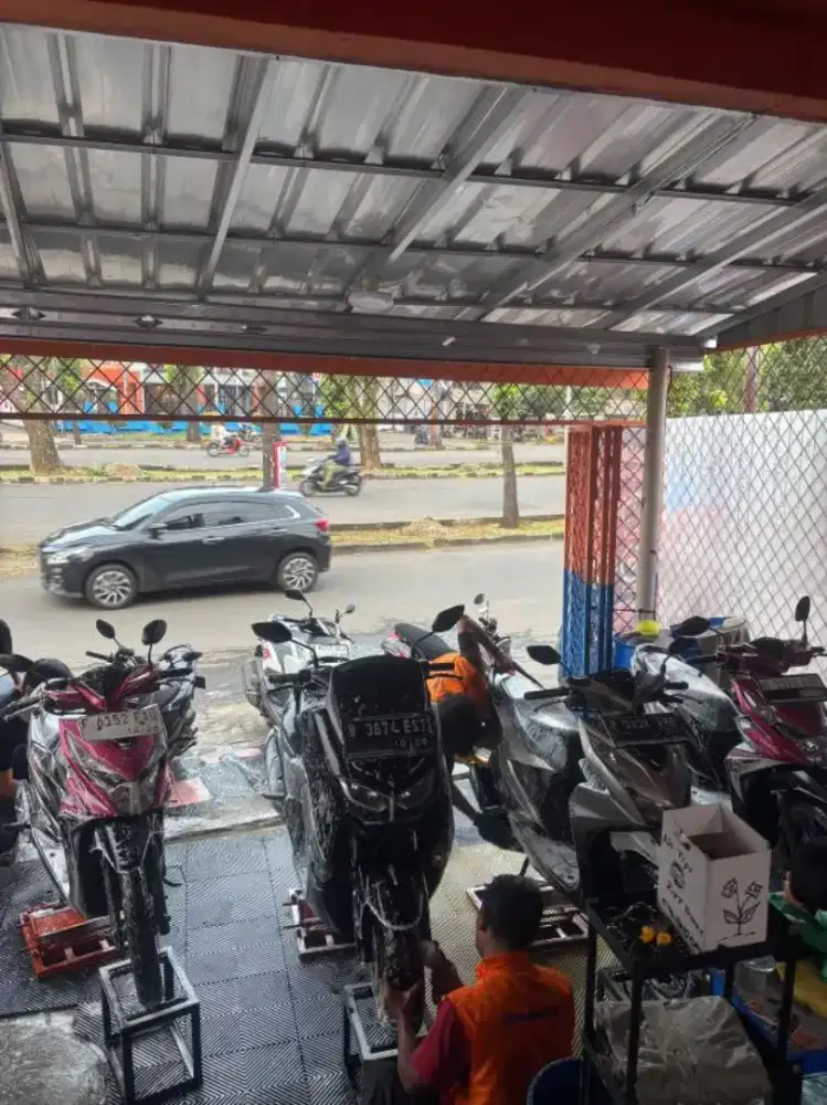 Di cari operator steam motor