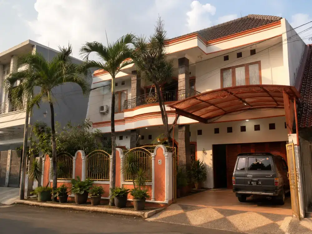 Rumah Besar Megah Pondok Kelapa Murah Jual Cepat!! 411B