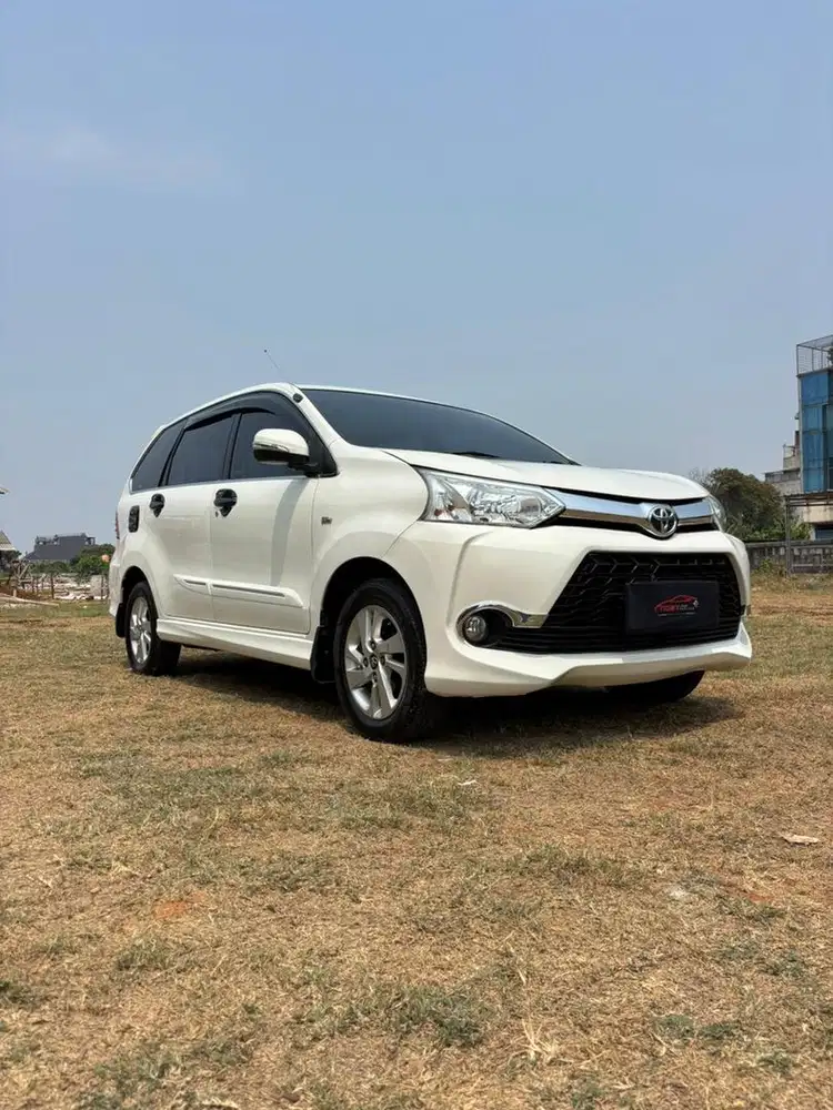 Toyota Avanza Veloz 1.3 2018 Automatic ( Putih Metalik )