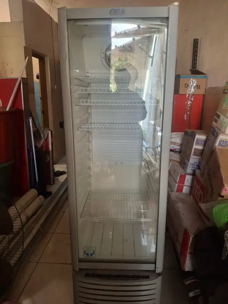 DIJUAL SHOWCASE COOLER GEA EXPO-37FC