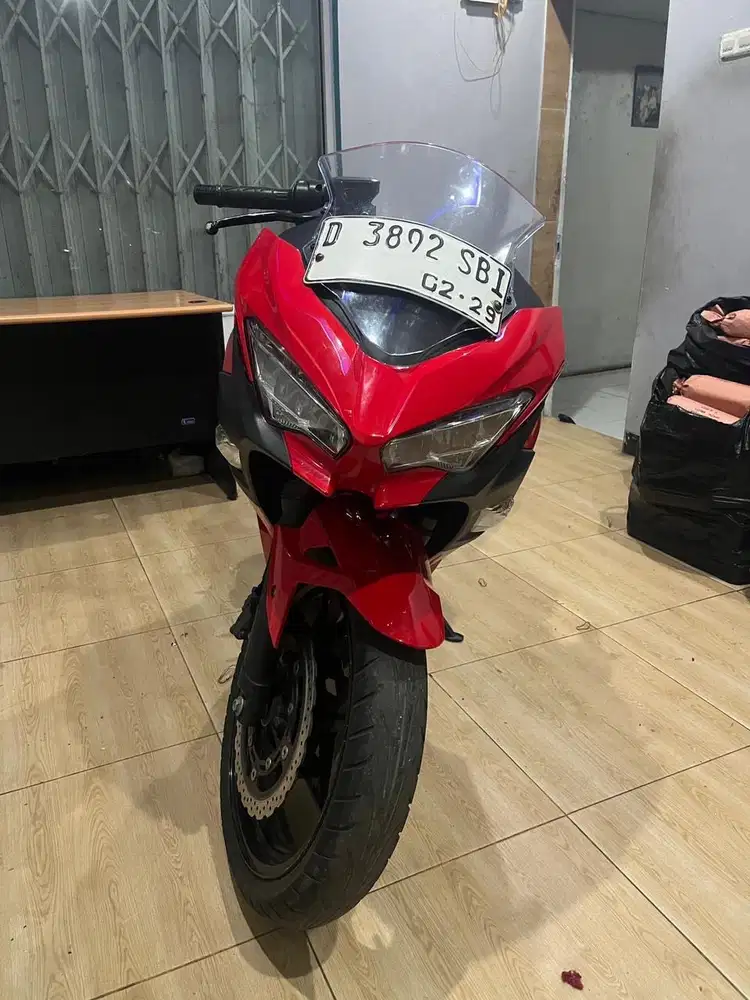 JUAL NYANTAI New Ninja 250 FI 2018,Bodi Mulus Mesin No Minus