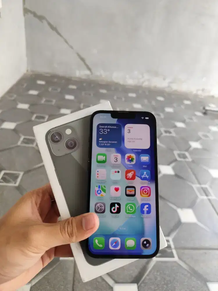 Diijual iPhone 13 128GB Inter Fullset No Minus