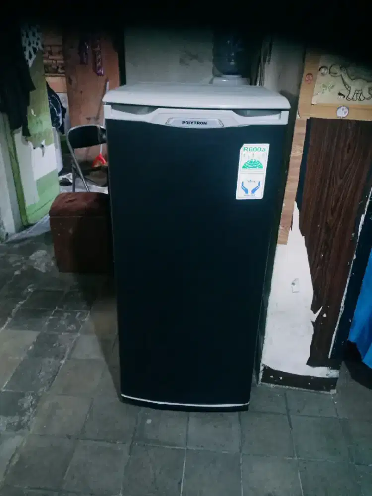 Jual kulkas Polytron 1 pintu mesin ori dingin beku normal bisa diantar
