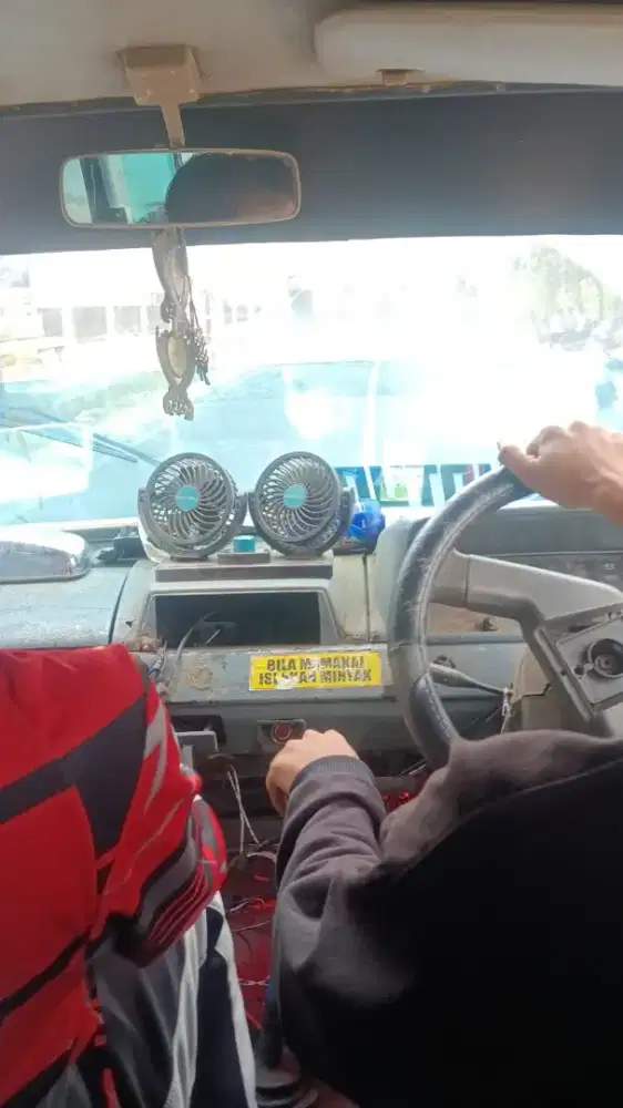 Ulun cari kerjaan jadi sopir cabutan/serep