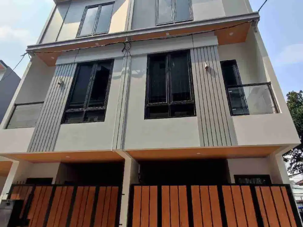 rumah kantor lokasi strategis di Rawasari Cempaka putih SHM