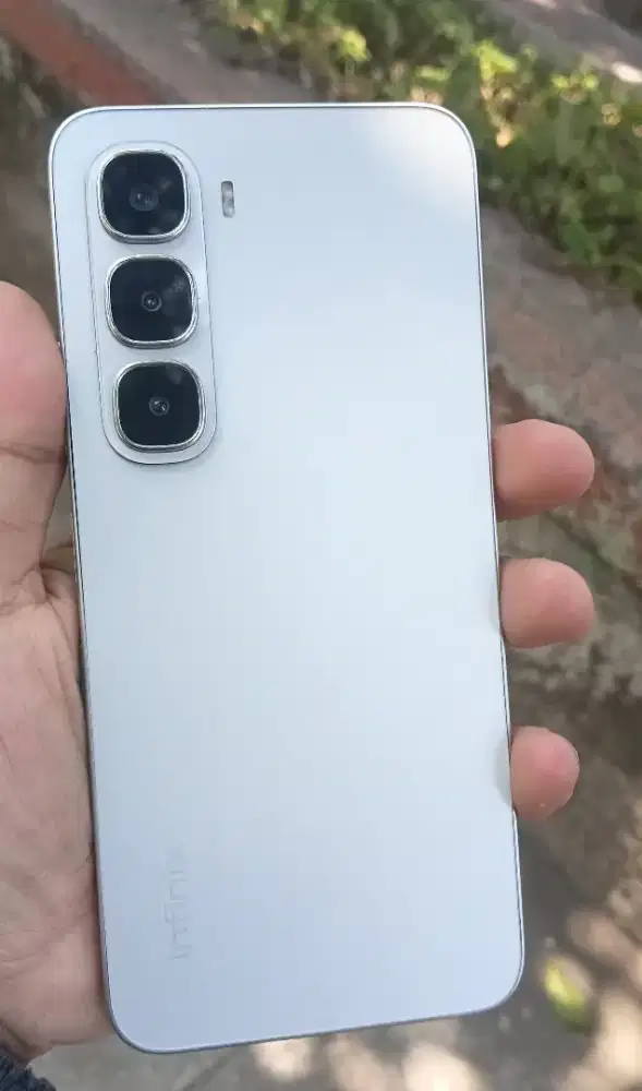 INFINIX HOT 60i 8/256