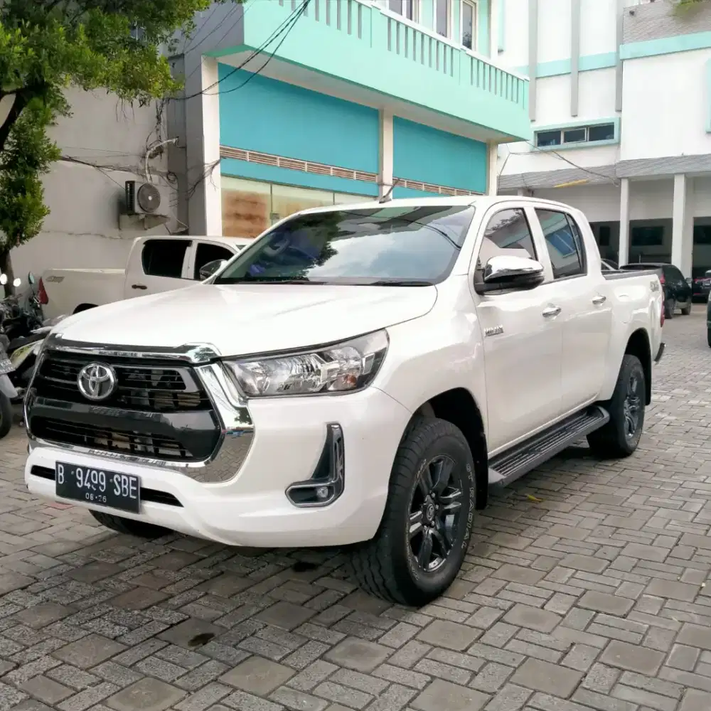 TOYOTA HILUX DC 2.4G M/T 4X4 2023 NIK 2023 PUTIH ORIGINAL NOPOL B JKT