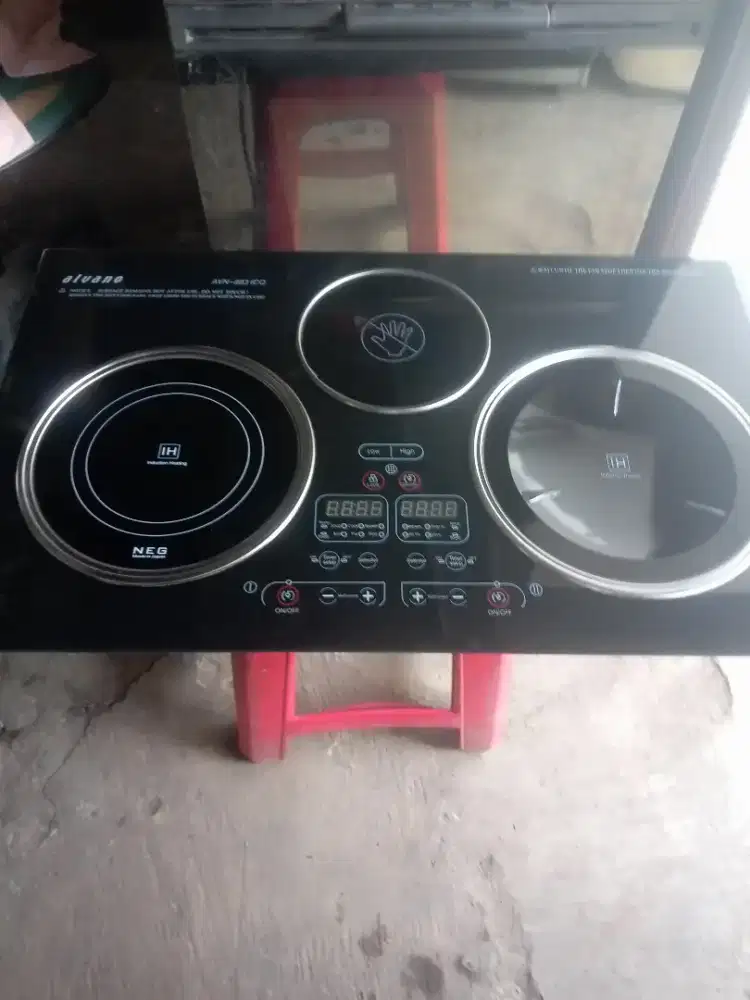 Kompor listrik perlengkapan masak