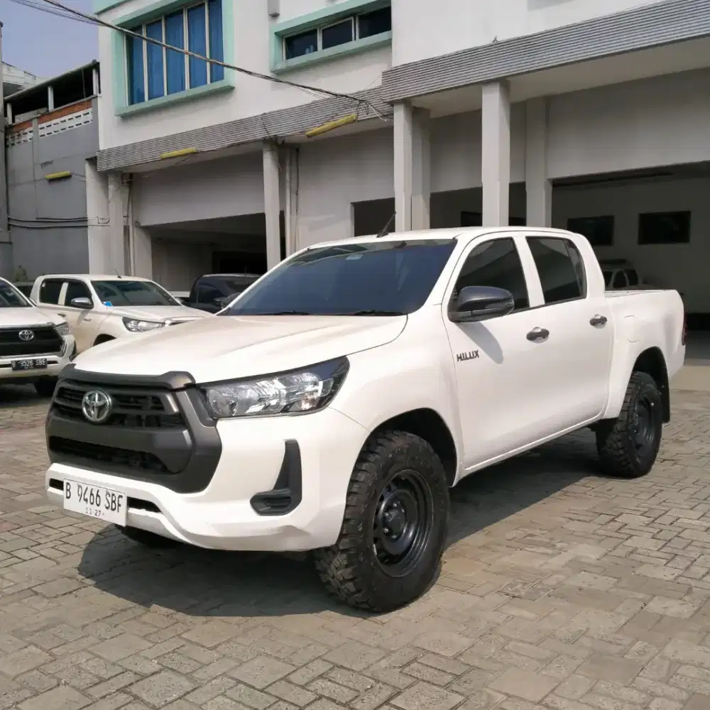 TOYOTA HILUX DC 2.4E M/T 4X4 2022 NIK 2022 PUTIH ORIGINAL NOPOL B JKT