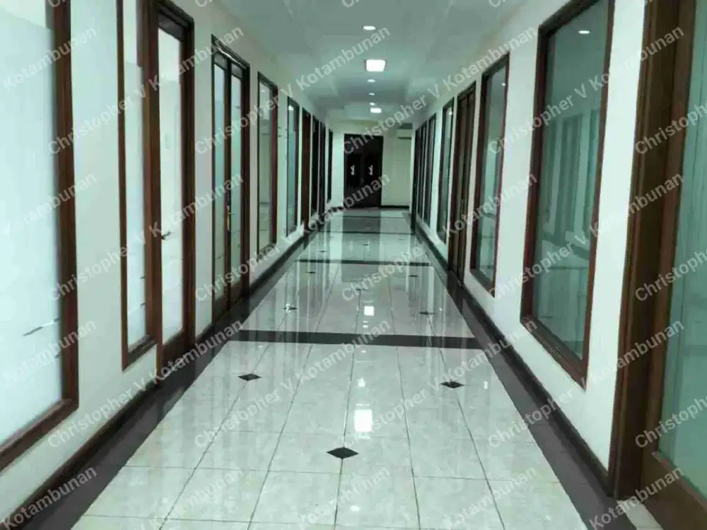 Lokasi Strategis, Siap Huni. Sewa Ruang Kantor Luas 33 - 330 M²