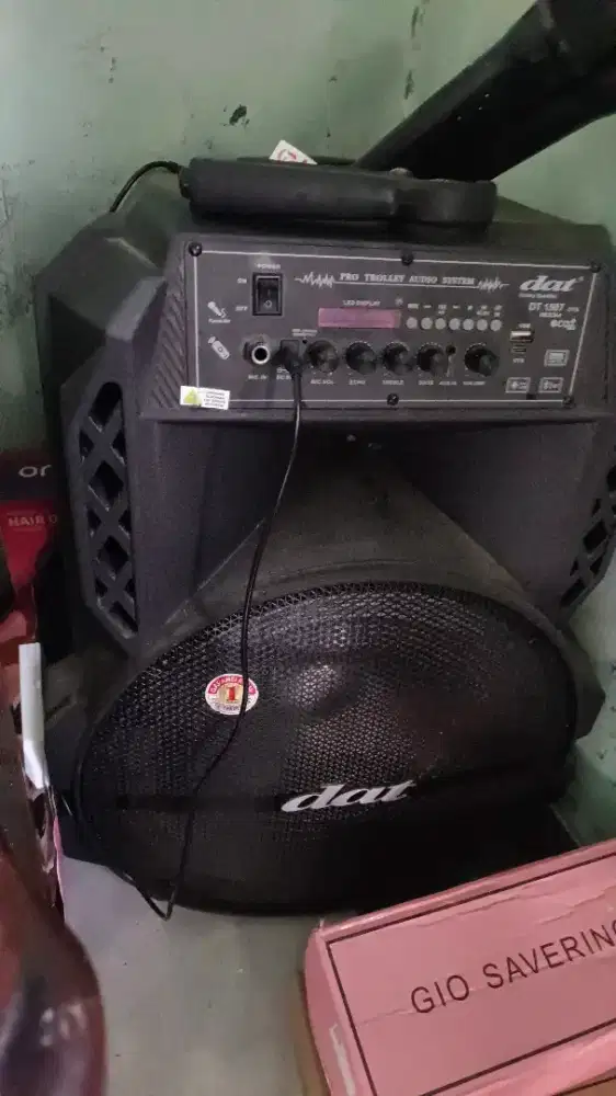 Speaker Dat 15 inc