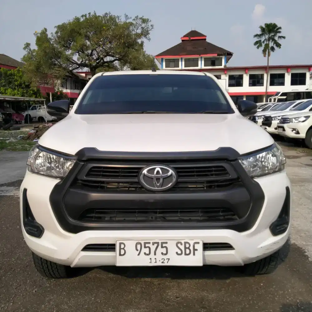 TOYOTA HILUX DC 2.4E M/T 4X4 2022 NIK 2022 PUTIH ORIGINAL NOPOL B JKT