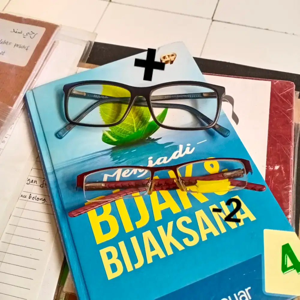 pahami deskripsi 1 harga dapat 2 Kacamata Plus dan minus