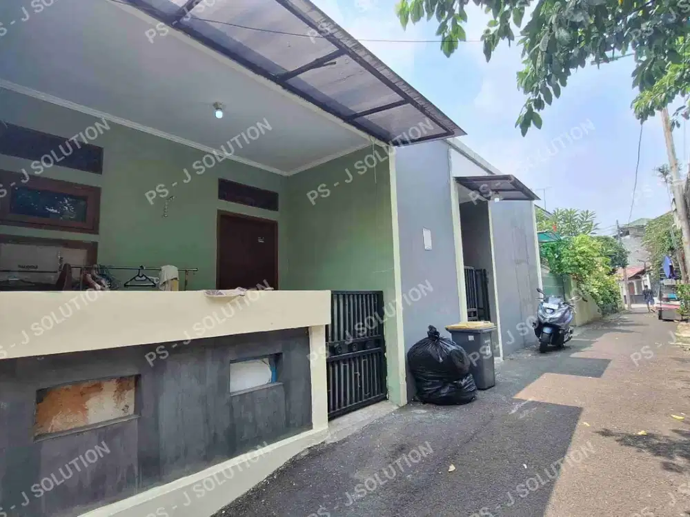 RUMAH INDUK PLUS 6 KAMAR KOST DALAM KOMPLEK