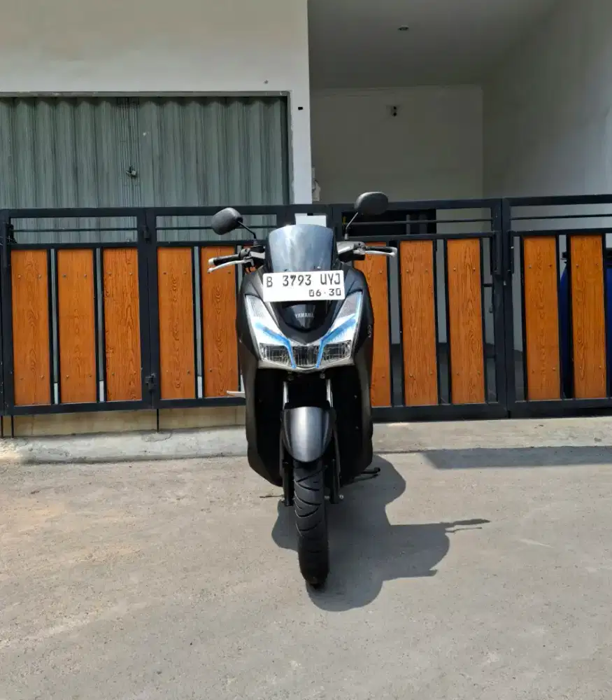 Yamaha Lexi 125 VVA MULUSSS Pajak Hidup Panjang