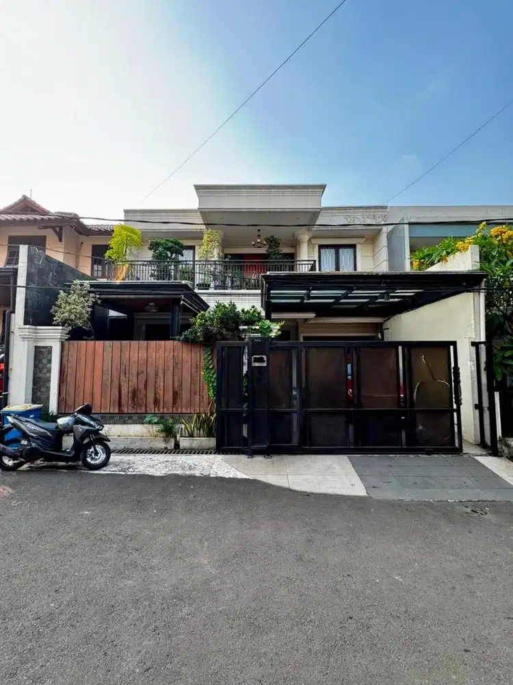 RUMAH DIJUAL DALAM PERUMAHAN TAMAN BINTARO