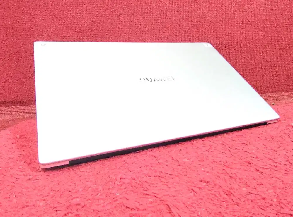 Laptop HUAWEI MATEBOOK D15 Core i5-10210U RAM 8GB SSD 256GB MALANG