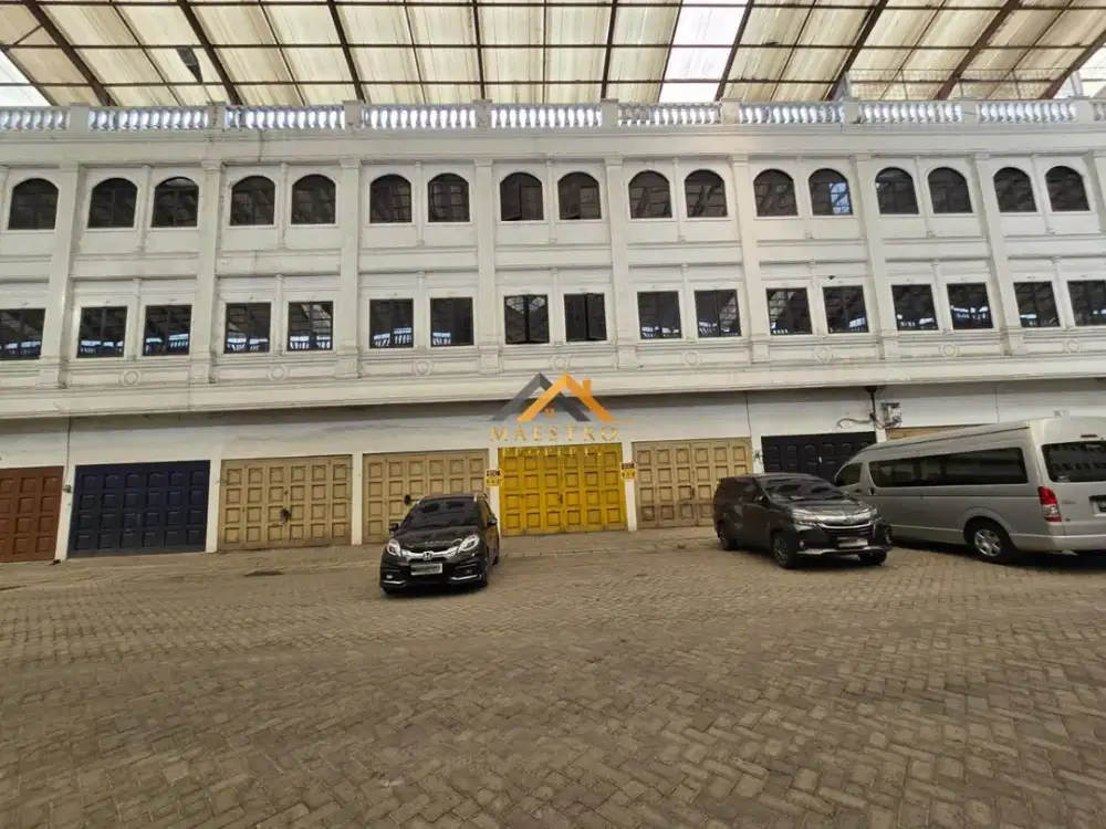 Disewakan Ruko 3 Gandeng Komplek CBD Polonia - Medan