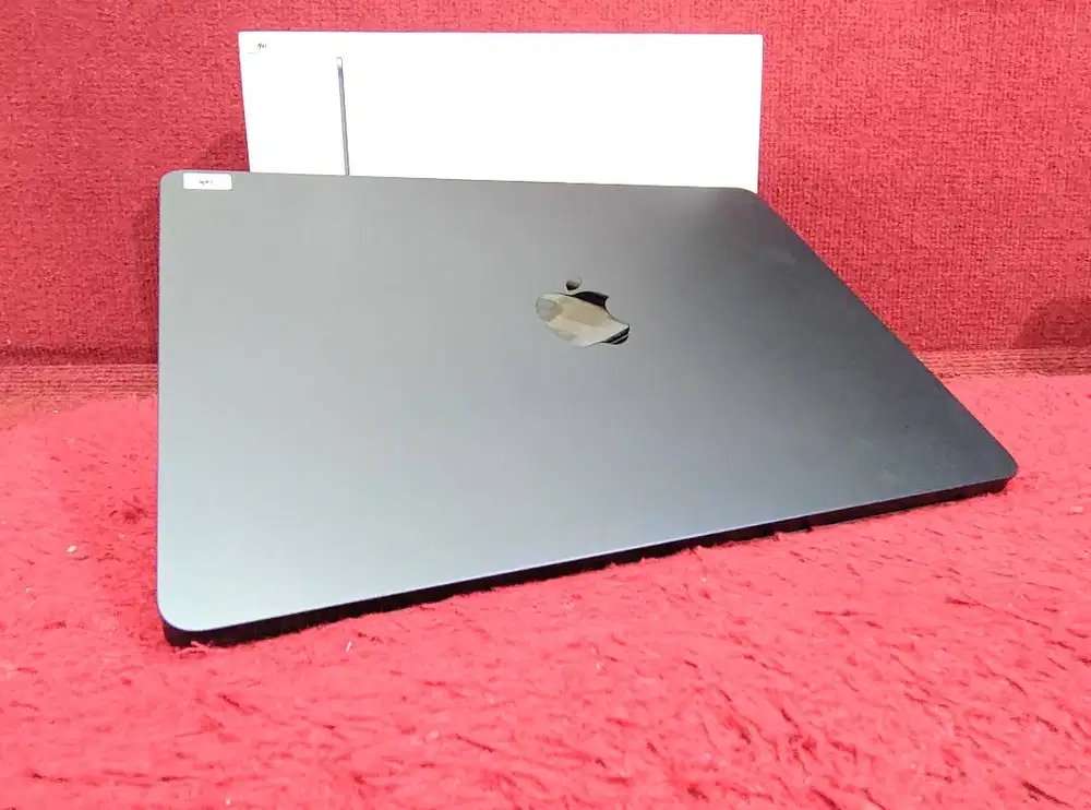 Laptop MACBOOK AIR 2024 M3 RAM 24GB SSD 512GB CC13 EX IBOX Like New