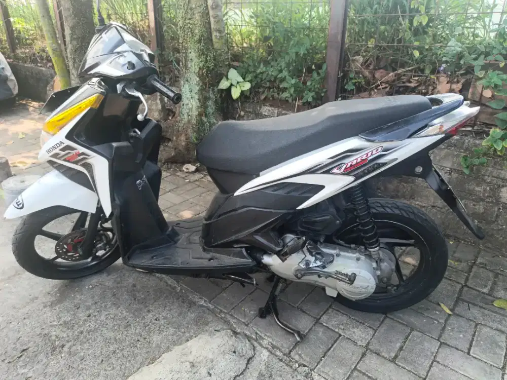 Vario 2010 Komplit 110cc  Karbu