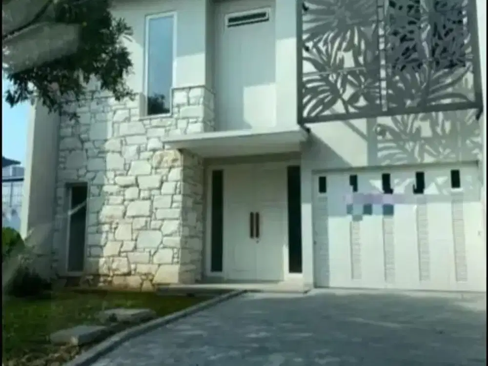 Dijual Termurah Rumah Baru Siap Huni Pakuwon Indah Cluster The Mansion Surabaya Barat