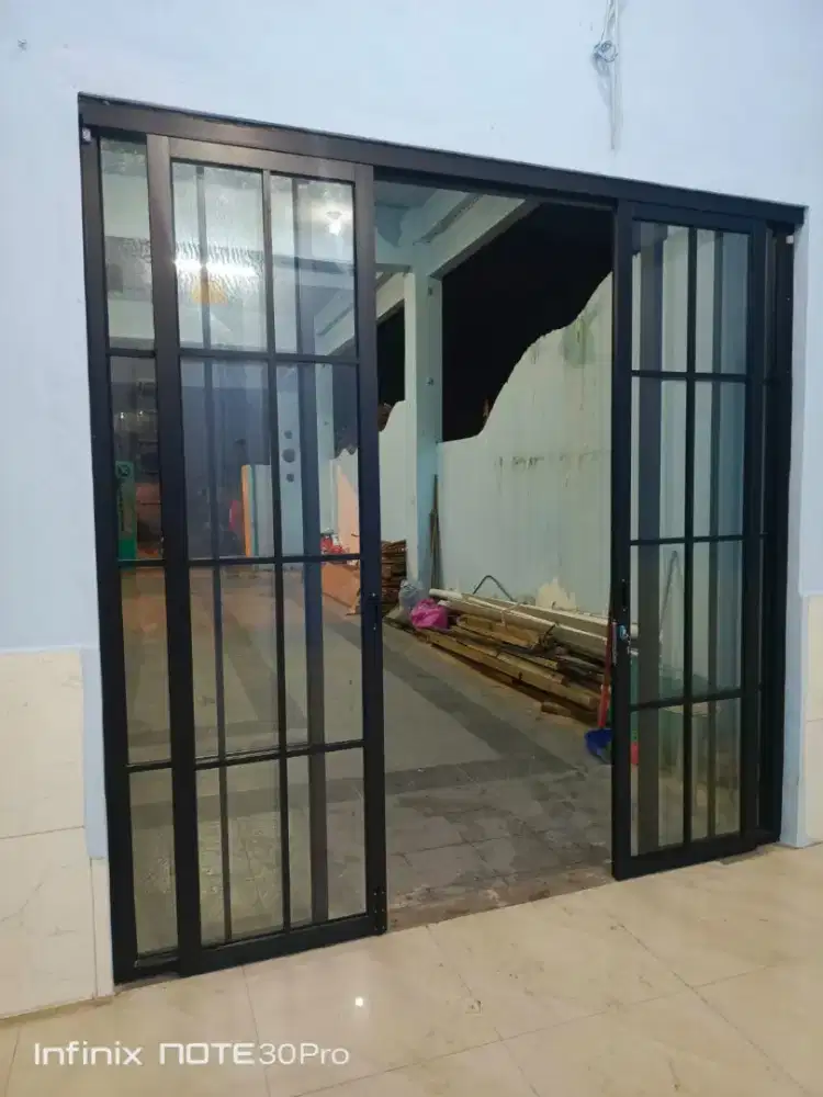 Pintu kaca dan jendela upvc aluminium