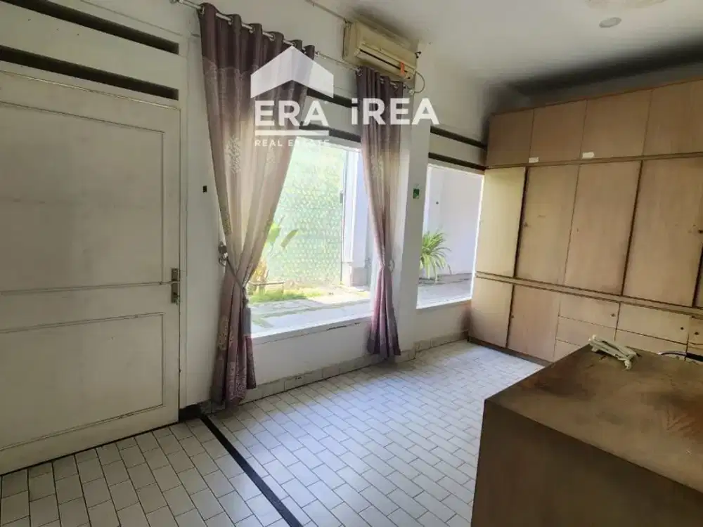 RUANG USAHA + RUMAH DIJUAL DI SOLO DEKAT PASAR HARJODAKSINO