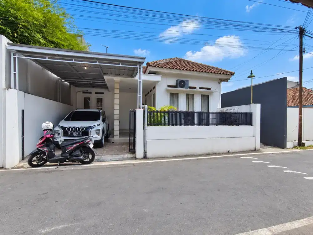 Rumah Bagus Siap Huni Lokasi Strategis  700 Meter Alun2 Purwokerto