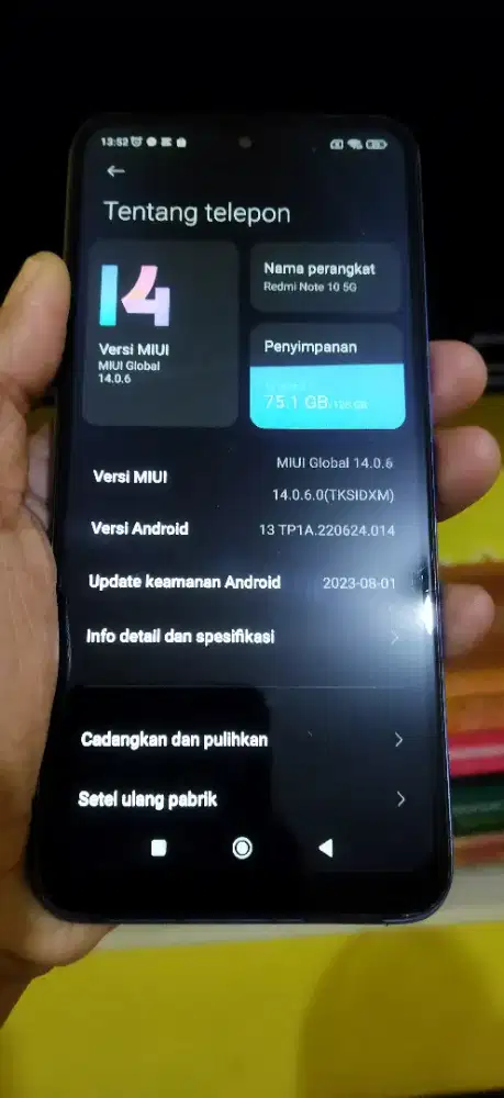 Xiaomi Redmi Note 10 5G RAM 8 / 128 GB minus retak sehelai