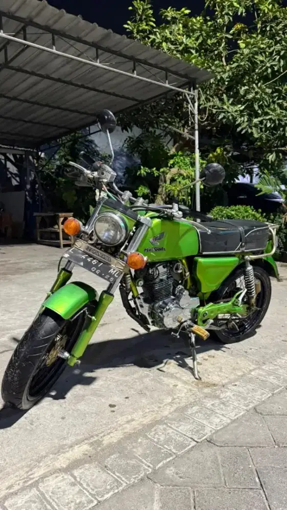 Cb 100 tahun 1972