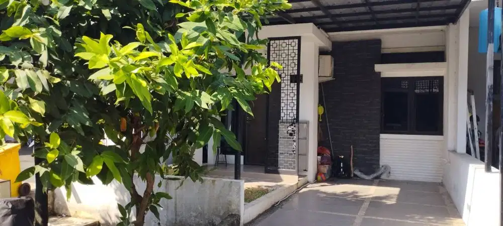 Dijual rumah semi furnish dan bebas banjir