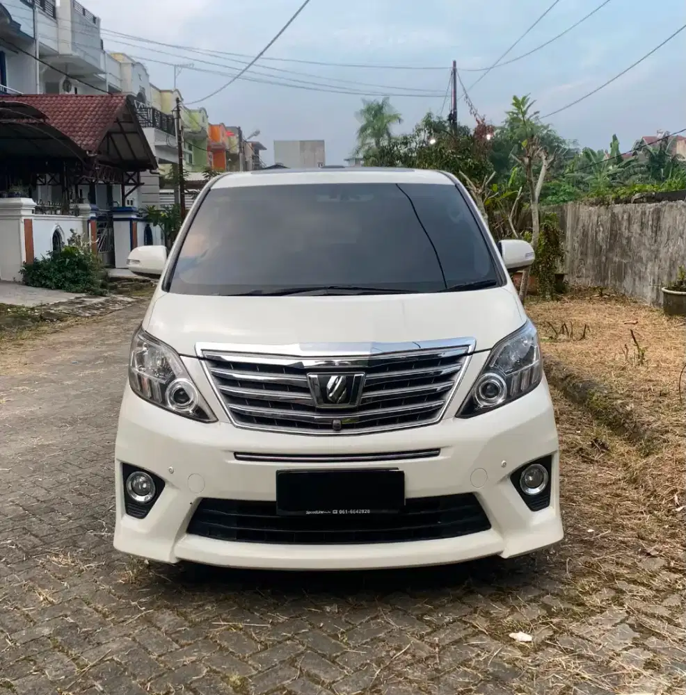 Toyota Alphard 2.4 Premium Sound AT 2012