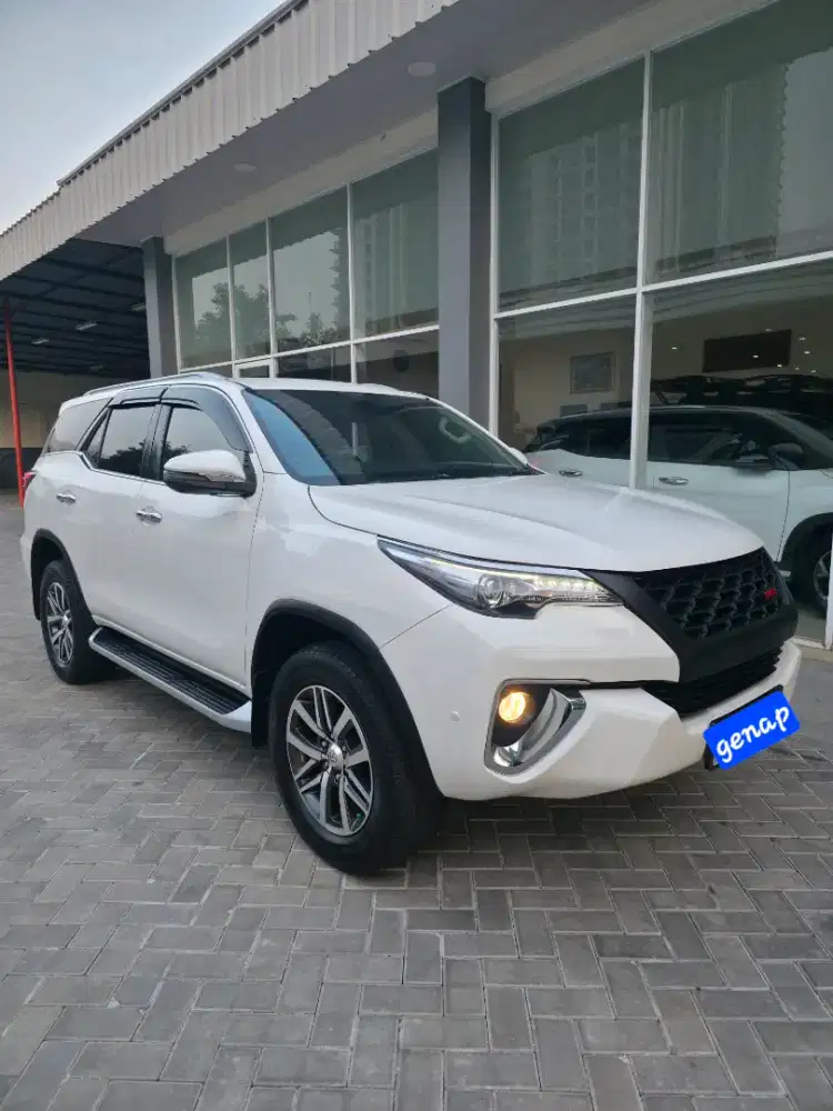 Dijual Toyota Fortuner VRZ AT (4x2) 2017