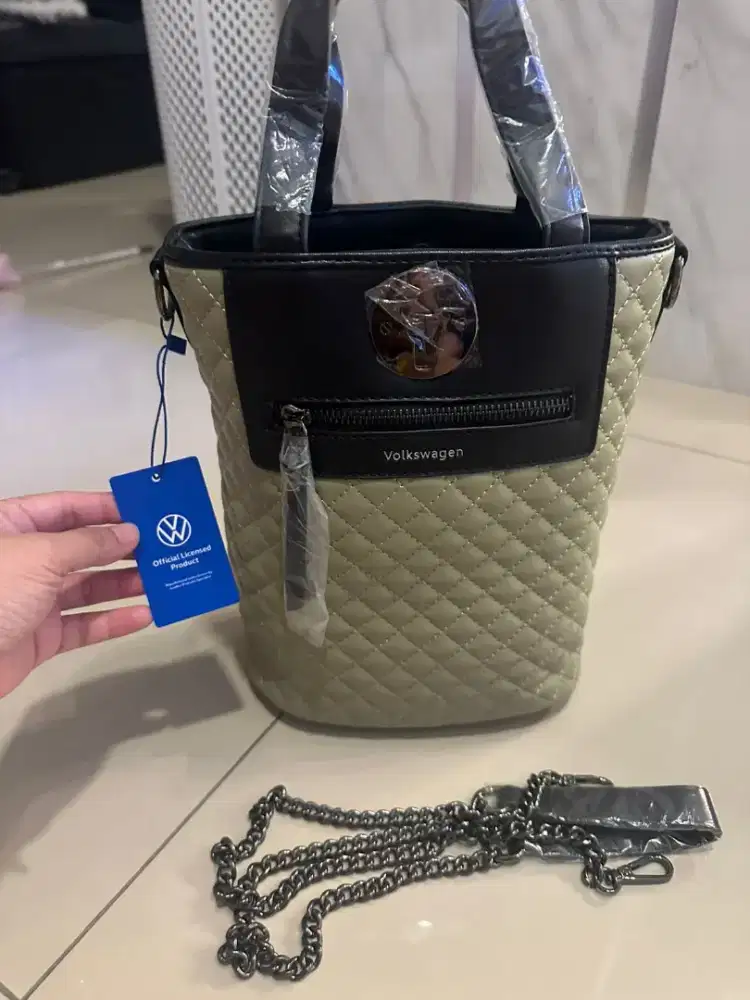 Tas impor merk volkswagen ada tali rantai