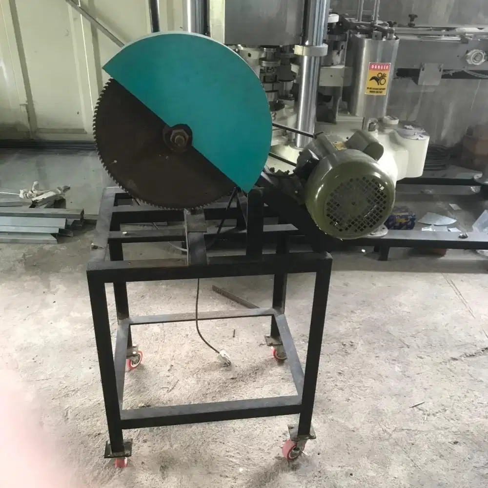 Mesin Pemotong Bambu baru dipakai 1x LIKE NEW