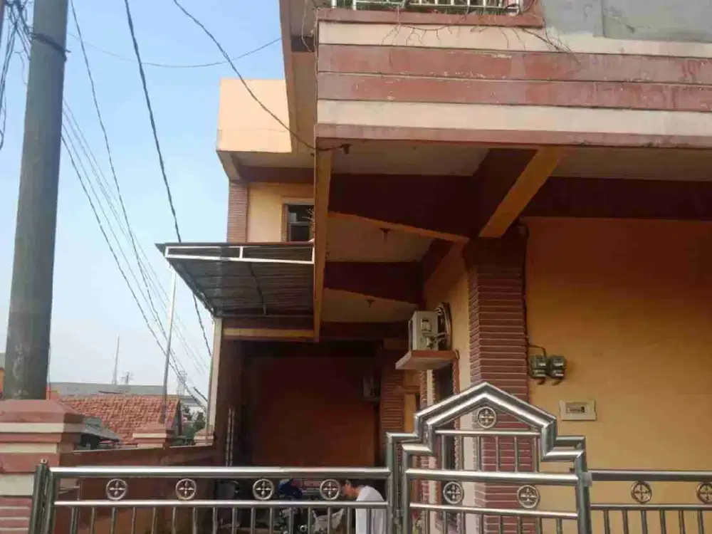 rumah 3 Lantai di Pancoran mas depok
