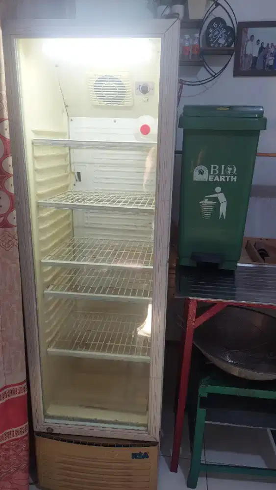 Showcase RSA, dijual karena sudah tidak dagang lagi