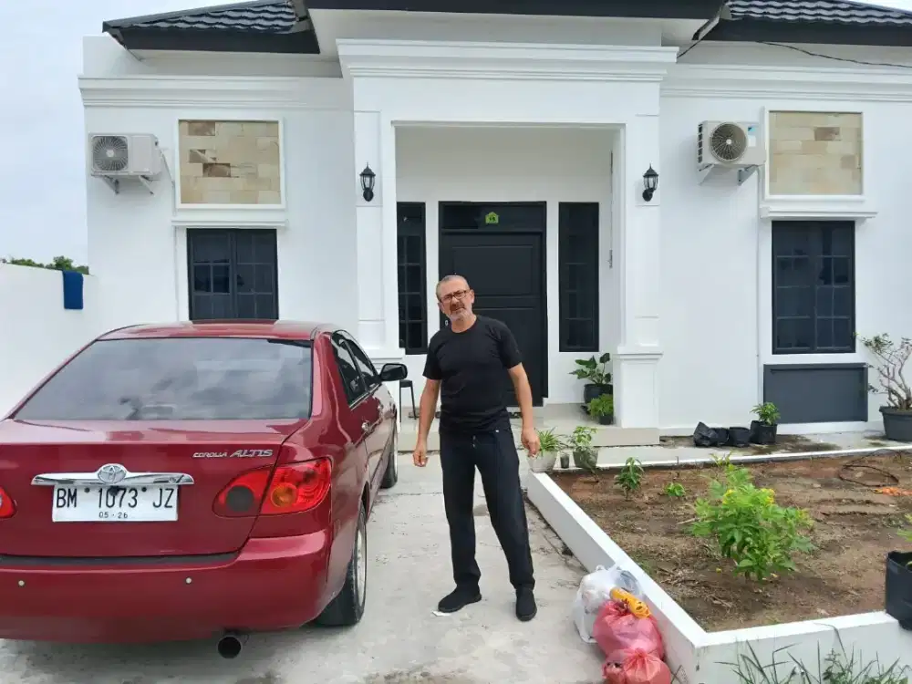 Rumah baru halaman belakang luas