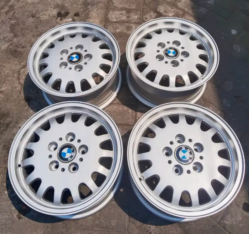 Velg BMW R15 pcd 5x114