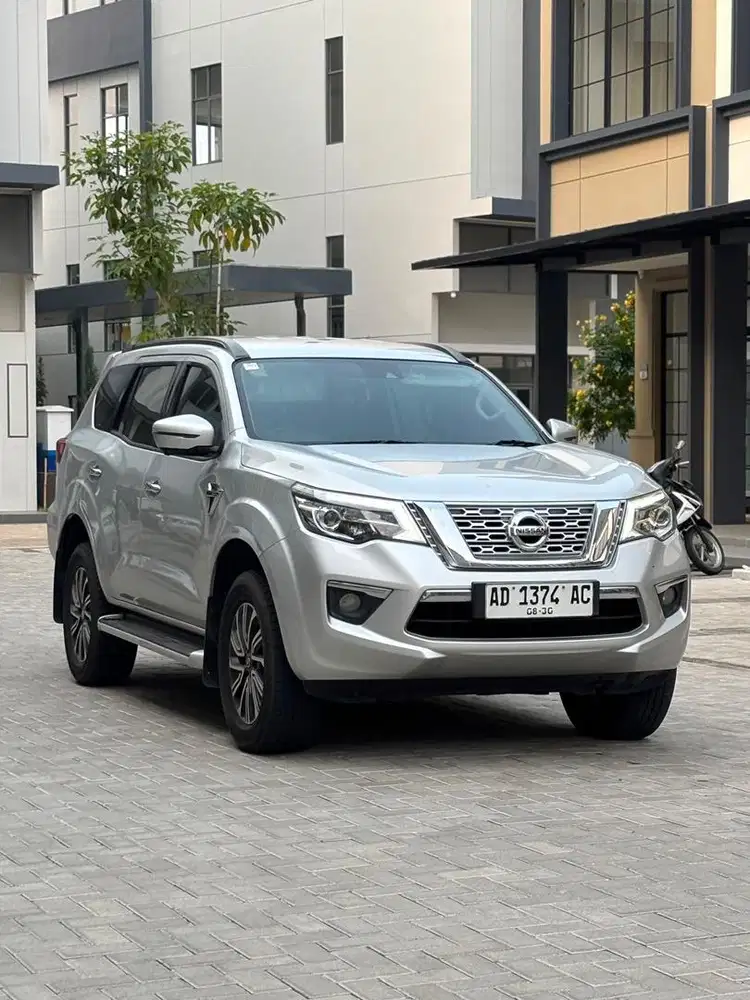 Terra VL 2019 Diesel - Genap - Automatic - Nissan Terra VL 2019 Solar