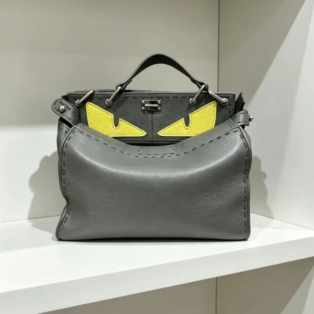 Peekaboo Leather bag