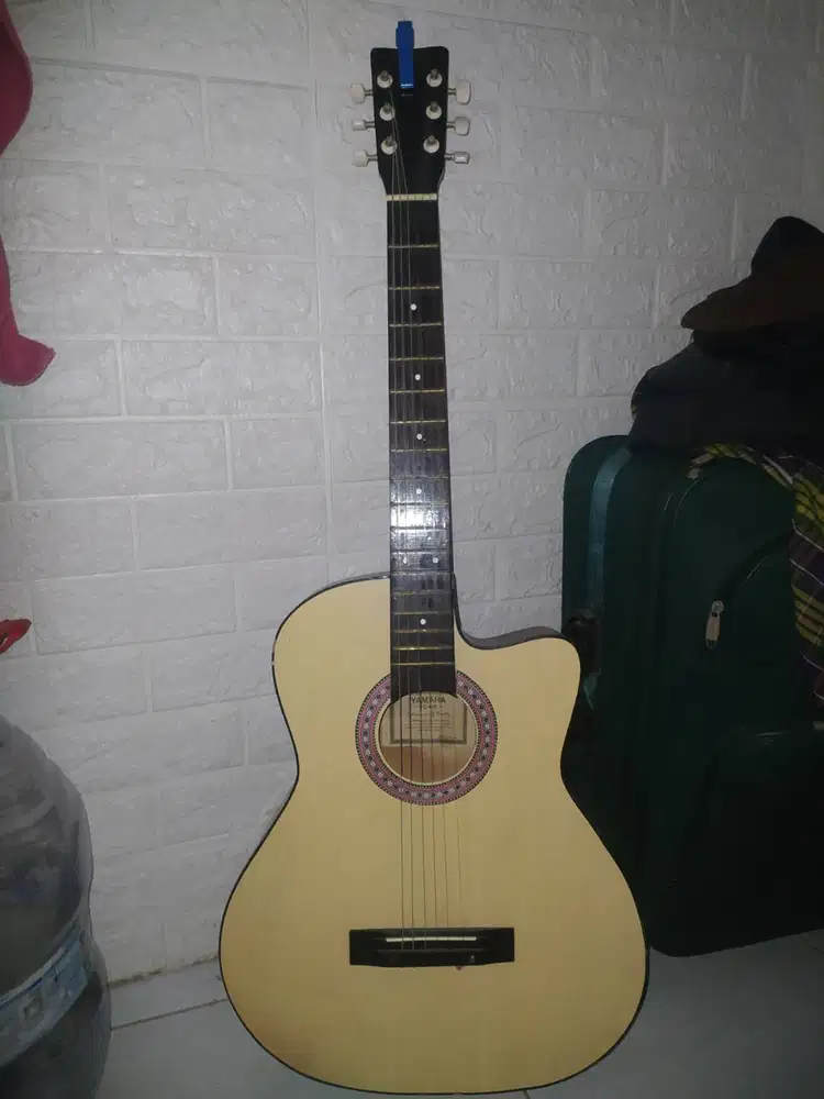 Gitar Yamaha FG 425