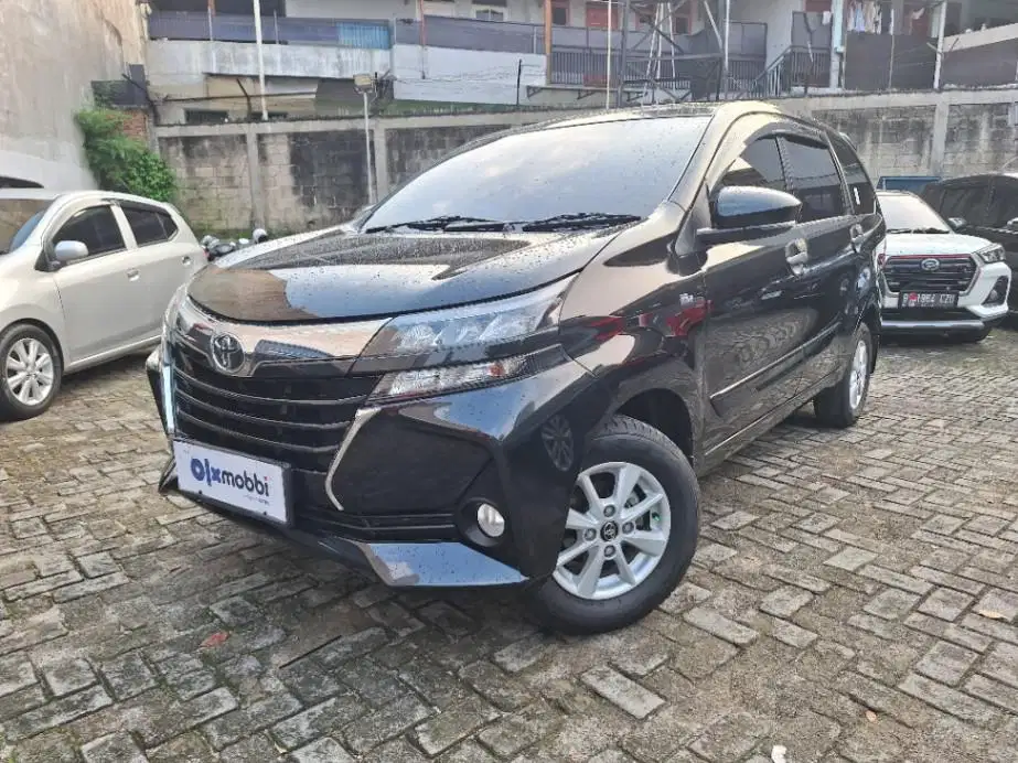 LOW DP Toyota Avanza 1.3 G Bensin-AT 2021 UZH